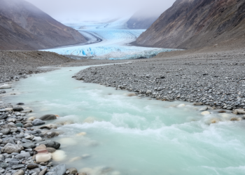Glacier-fed streams quietly pull carbon dioxide from the atmosphere worldwide