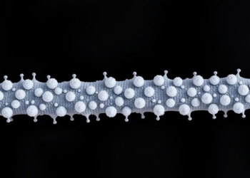 Tiny Silica Nanocarriers With Polymer Gates Release Corrosion Inhibitors Only When Needed
