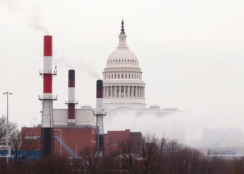 Narrow Election Wins Shape Industrial Pollution in US House Districts