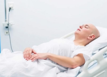 Midazolam Alone Often Fails in End-of-Life Sedation, French Cohort Reveals