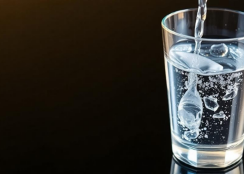 Gold-Doped Paper Strip and Machine Learning Team Up to Detect Arsenic in Drinking Water
