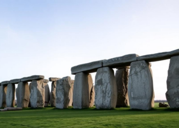 Ancient builders hauled 25-tonne stones 18 kilometres to raise Britain’s tallest stone row