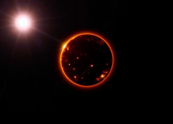One Simple Power Law Governs Eight Years of Solar X-Ray Flickering