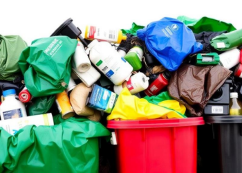 Nigeria’s Bid to Keep Importing EU Waste Divides Industry and Health Experts