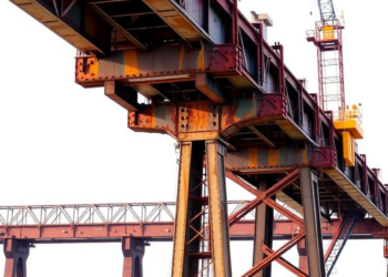 AI Meets Fracture Mechanics to Predict When Corroding Steel Structures Will Fail
