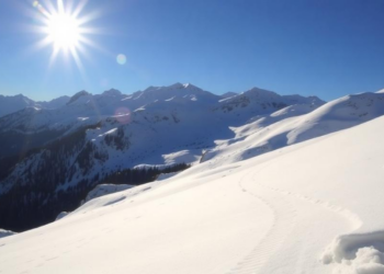 Suncups That Trap Sunlight Are Quietly Accelerating Alpine Snowmelt
