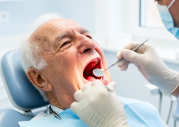 Failing Gums, Failing Kidneys? Oral Frailty Flags Early Renal Damage in Older Diabetics