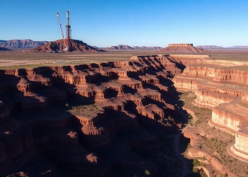 Seismic Surveys Map Hidden Valley Floor Before Drilling Into Earth’s Deep Crust